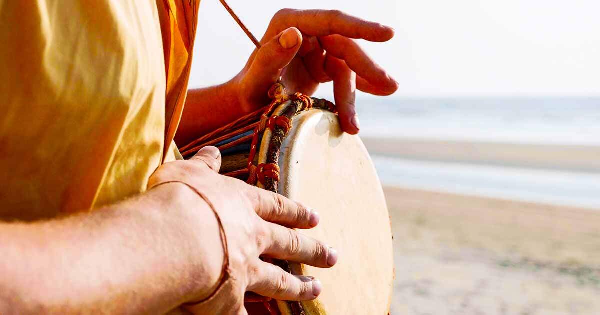 Clapping as an Accompaniment to Singing in Worship | Christian Courier